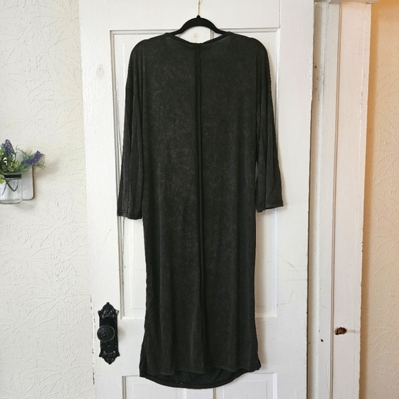 POL Women's Oversized Long Sleeve Black Mineral Wash Dress Size Small Boho - Picture 4 of 8